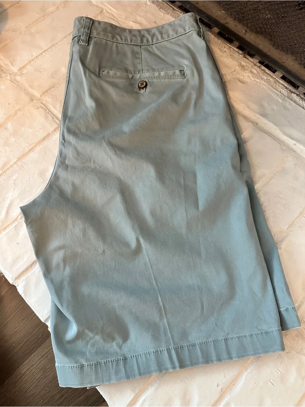 Tommy Bahama Men's Blue Cotton Chino Shorts Flat Front Slash Pockets Solid 36